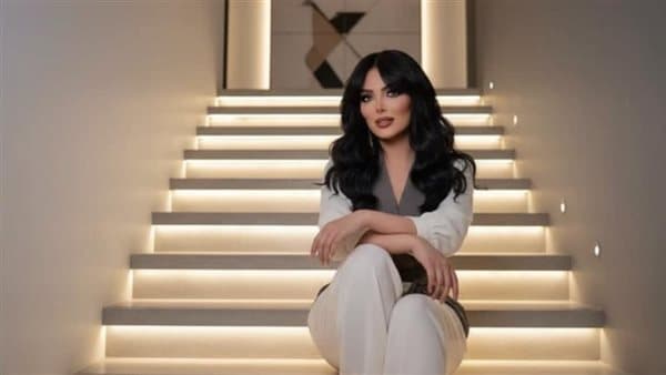 تكريم حورية فرغلي بمهرجان بردية السينمائي