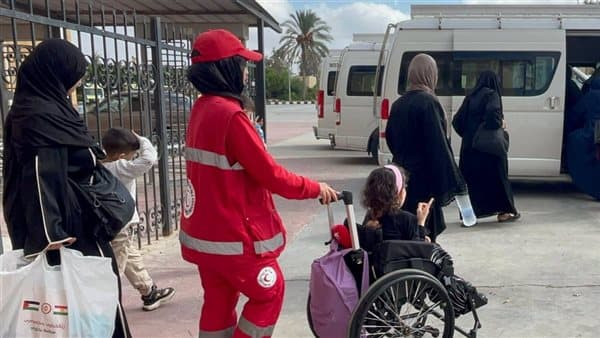 مصر تستقبل جرحى فلسطينيين للعلاج عبر رفح