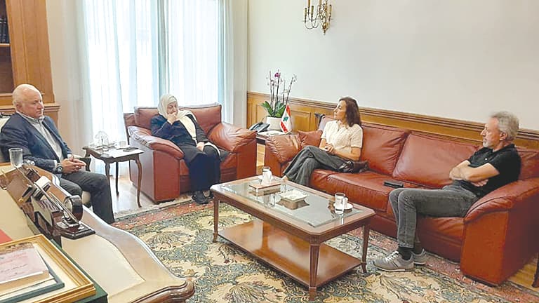 Bahia Hariri reviews Sidon's Emergency Hospital progress