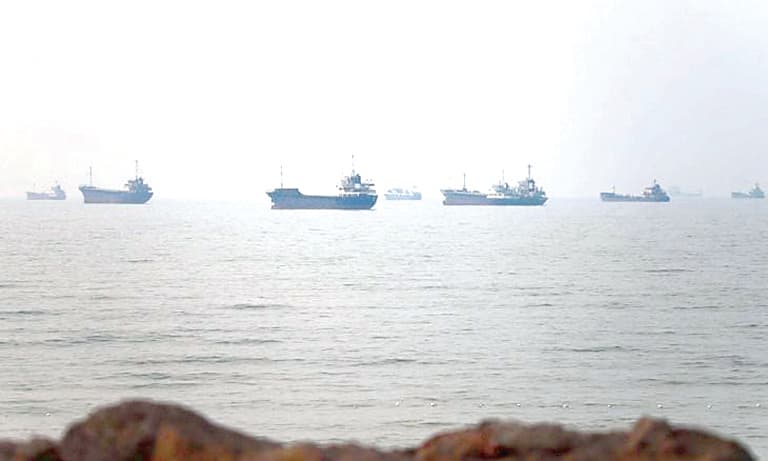 Iran: Hormuz Strait Navigation and Frozen Assets