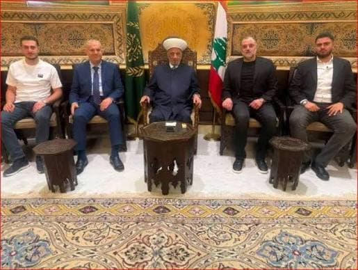 Daryan honors Bashar Sarouji for Dar Al-Fatwa