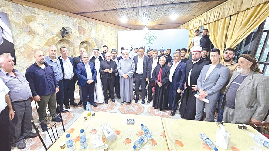 صقال يطلع على تحسين علاقاته مع الكويت