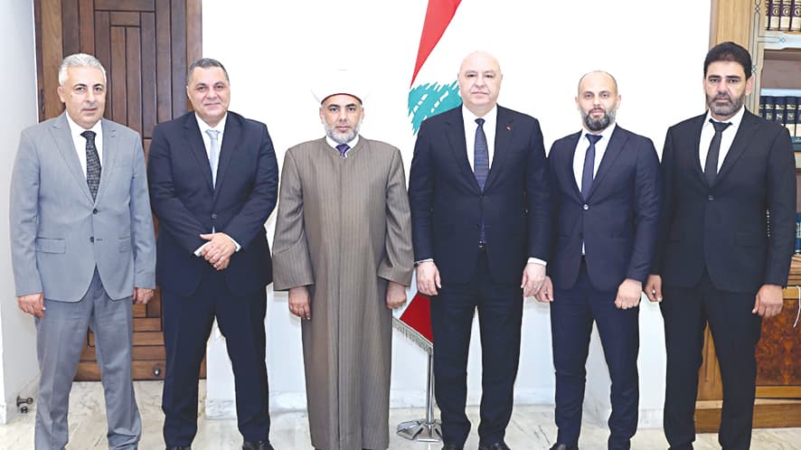 Aoun Calls for Public School Support