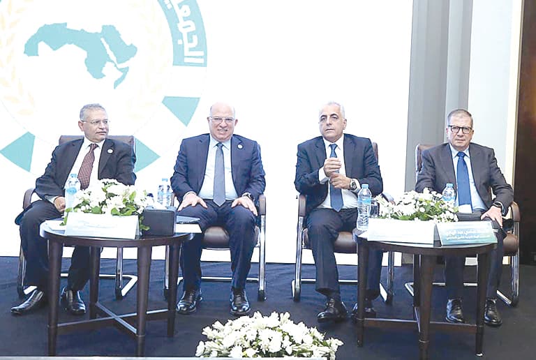 حيدر: تعزيز أمان واستقرار العمال