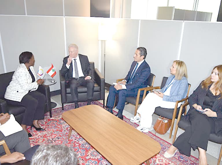 Discussion with Amina on Cambodia summit