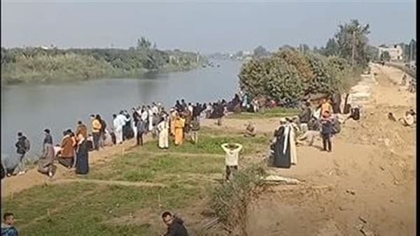 انتشال جثة غريق بحر الملاح في المحلة