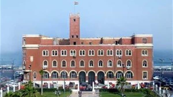 توجيه تهم ل5 شركات في الجامعة
