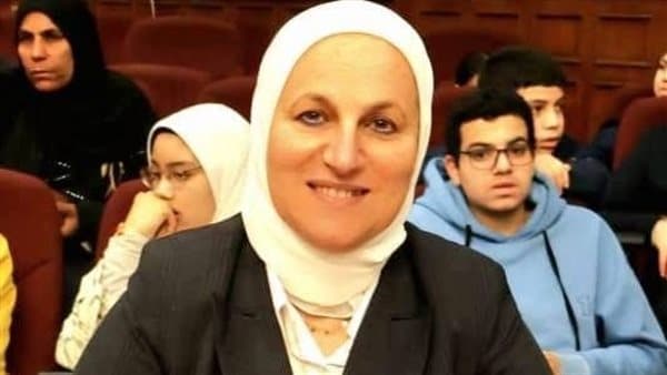 مديرة تعليم القاهرة تناقش نقل الطلاب