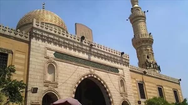 الأوقاف تفتح 30 مسجدًا غدًا
