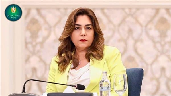 وزيرة التنمية تدعم الشرقية بثلاثة عشر تروسيكل