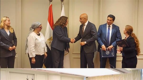 السفارة الألمانية بالقاهرة تعلن خبر سار لمعلمي الألمانية بمصر