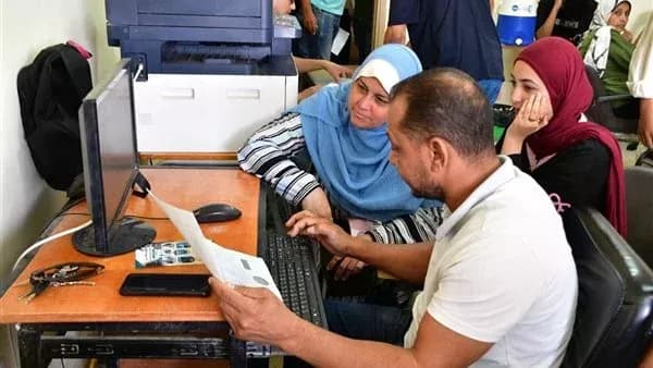 التعليم العالي ينصح باختيار التخصص قبل التسجيل