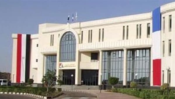 جامعة هليوبوليس ترد على شكوى أولياء الأمور