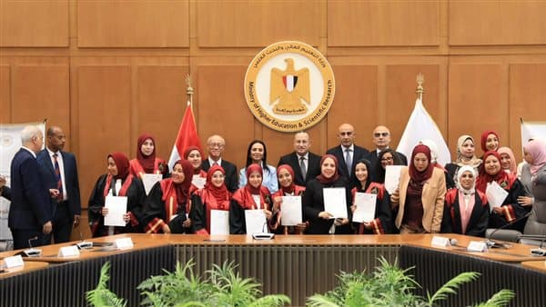 تسليم شهادات التوكاتسو لـ 54 خريجًا في مصر واليابان