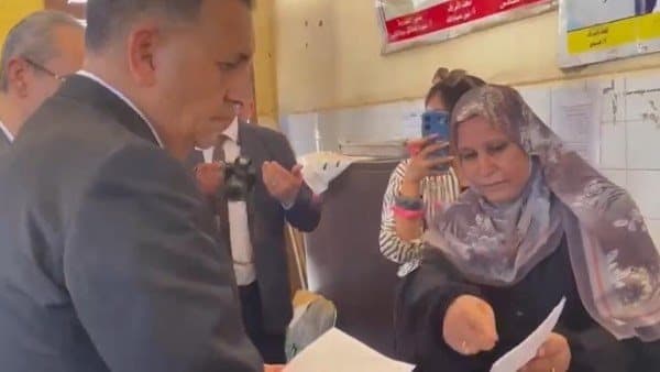محامٍ: لا يحق لأي مسؤول إهانة