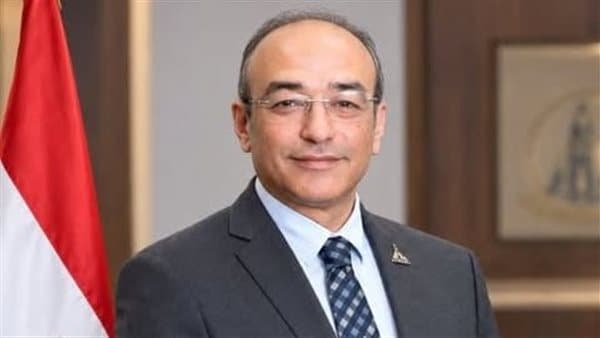 تجديد تعيين الدكتور طارق يوسف مدير مستشفيات عين شمس