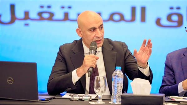وزير التعليم يلغي احتفالات غير متوافقة مع ثقافة مصر في المدارس الدولية