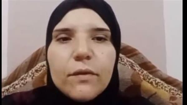 معلمة تتظلم من استبعادها من مسابقة 30 ألف