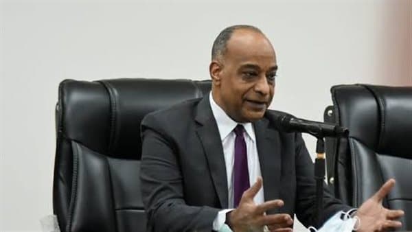 مساعد وزير التعليم ينادي بتطوير التعليم لبناء جيل متقدم