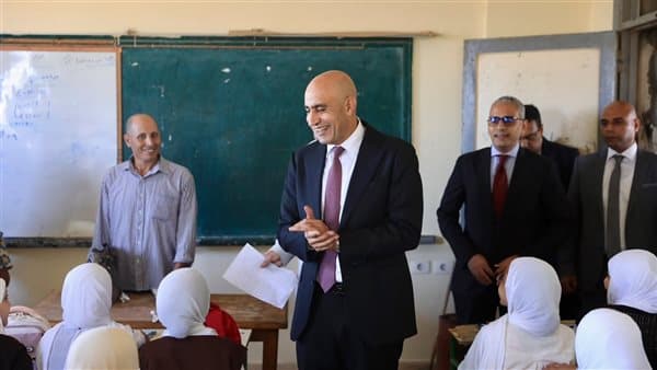 وزير التعليم يهدف لإنهاء الفترة المسائية للمرحلة الابتدائية العام القادم