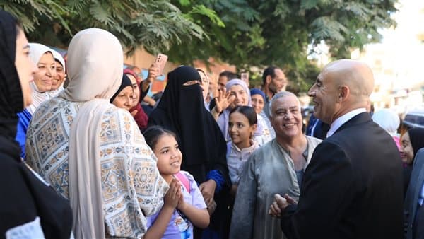 أولياء أمور مدارس الغربية يناقشون المناهج الجديدة