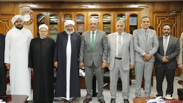 رئيس جامعة الأزهر يلتقي نظيره من سراج الهدى الهندية