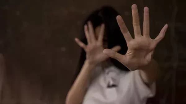مدرب نادي الصيد يحتجز 5 أطفال ويحبس 4 أيام