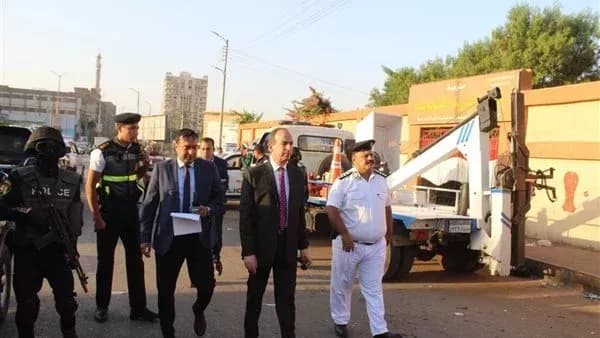 مدير أمن سوهاج يراقب تأمين المدارس عند بدء الدراسة