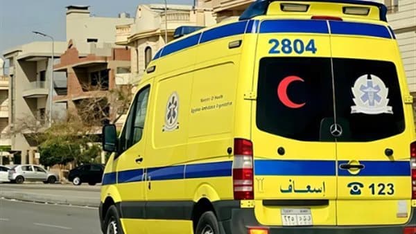 إصابة 8 طلاب ومعلمة بحادث تصادم بأسيوط