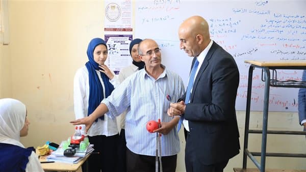 عبداللطيف يقدم نصائح لطالبات البكالوريا