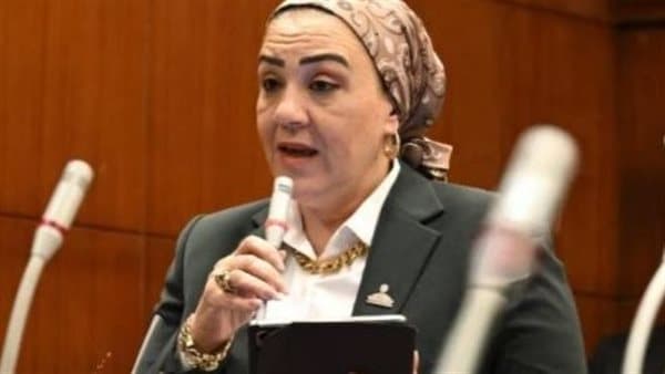 داليا الأتربي ترد على صعوبات مناهج الابتدائي