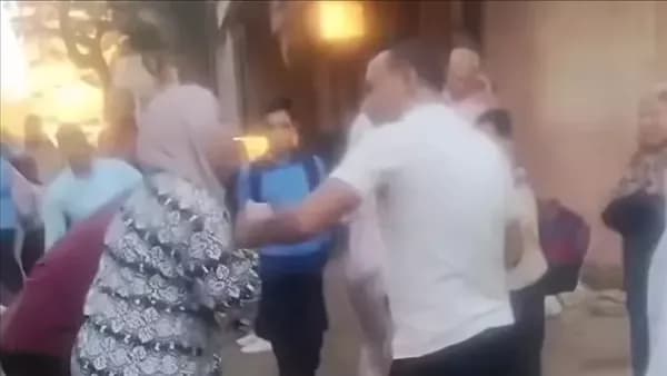 إفراج بكفالة عن المتهمة بعن الأذن
