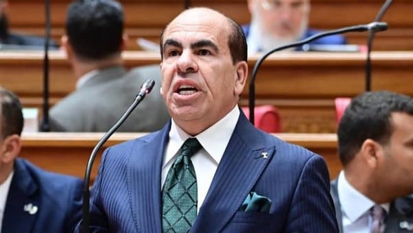 نائب يطالب بفحص شكاوى الطلاب حول امتحانات المواد