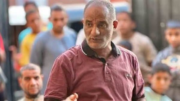 مدير مدرسة بالمنيا يطالب أولياء الأمور بالمراقبة