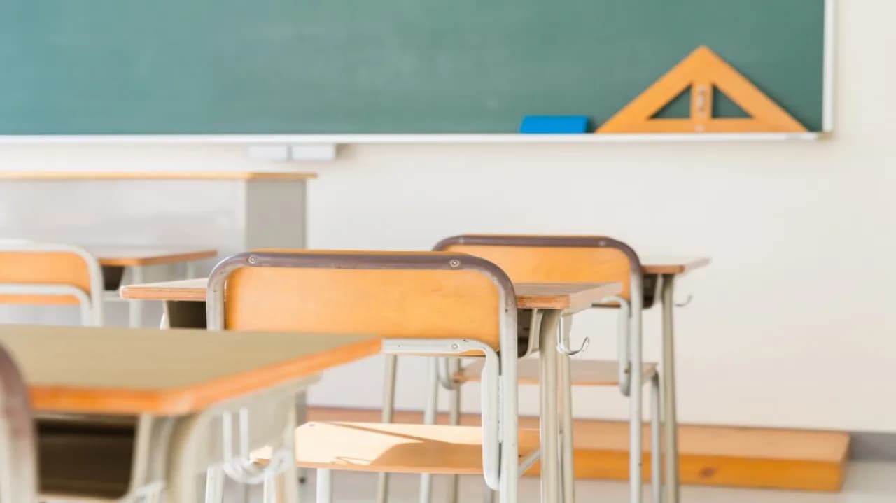 School in Ruweished District closed due to weather