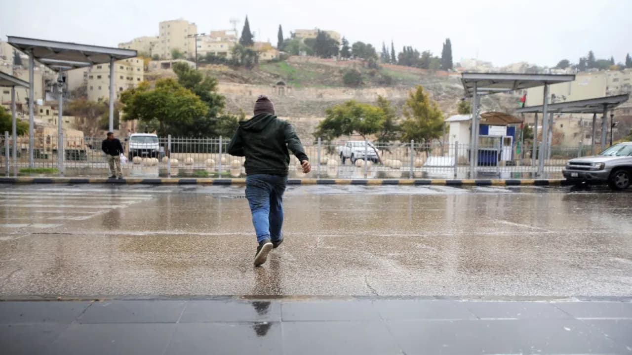 Persistent storms hit southern and eastern regions