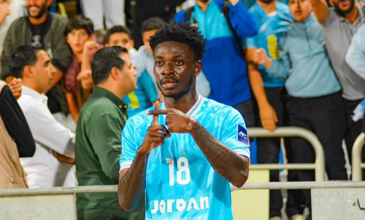 Al-Faisaly scores twice against Oman Club