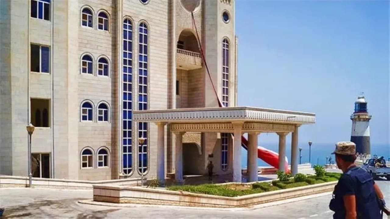 Yemeni PM's escorts killed in Aden attack