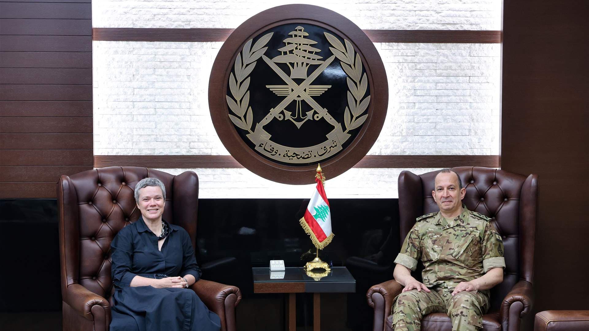 Army chief reviews developments with diplomats