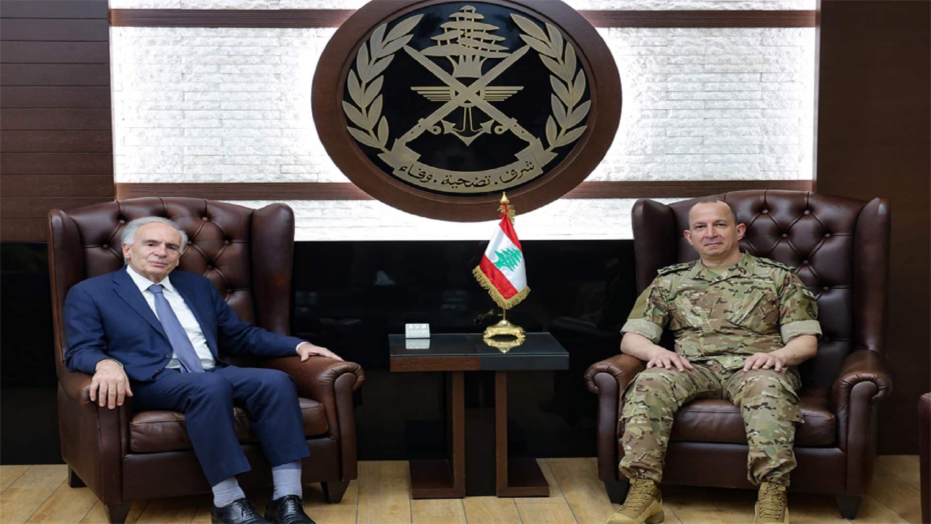 Army chief greets UN and Romanian attaché