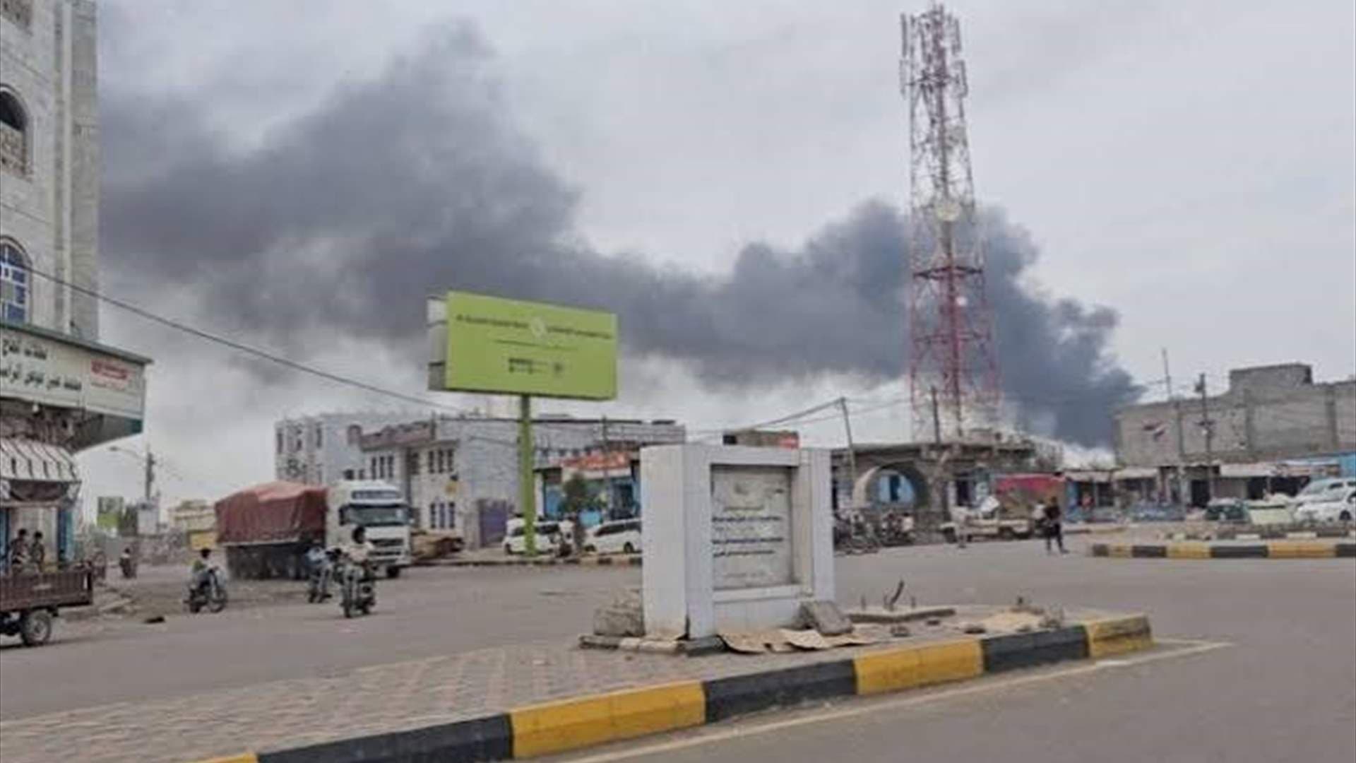 Houthi attack kills six at Mukha port