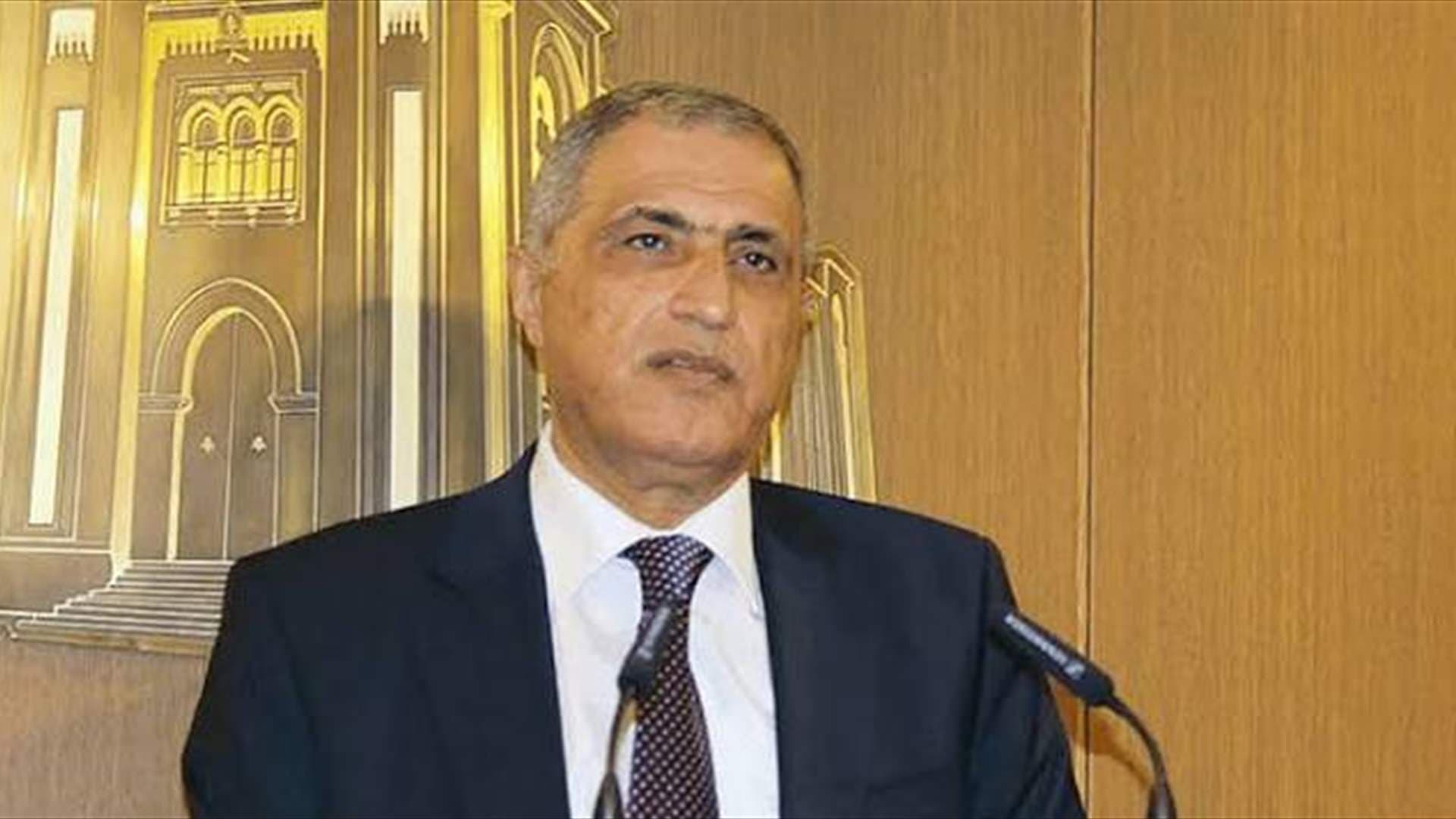 هاشم طالب الحكومة بالاهتمام بقرى الجنوب