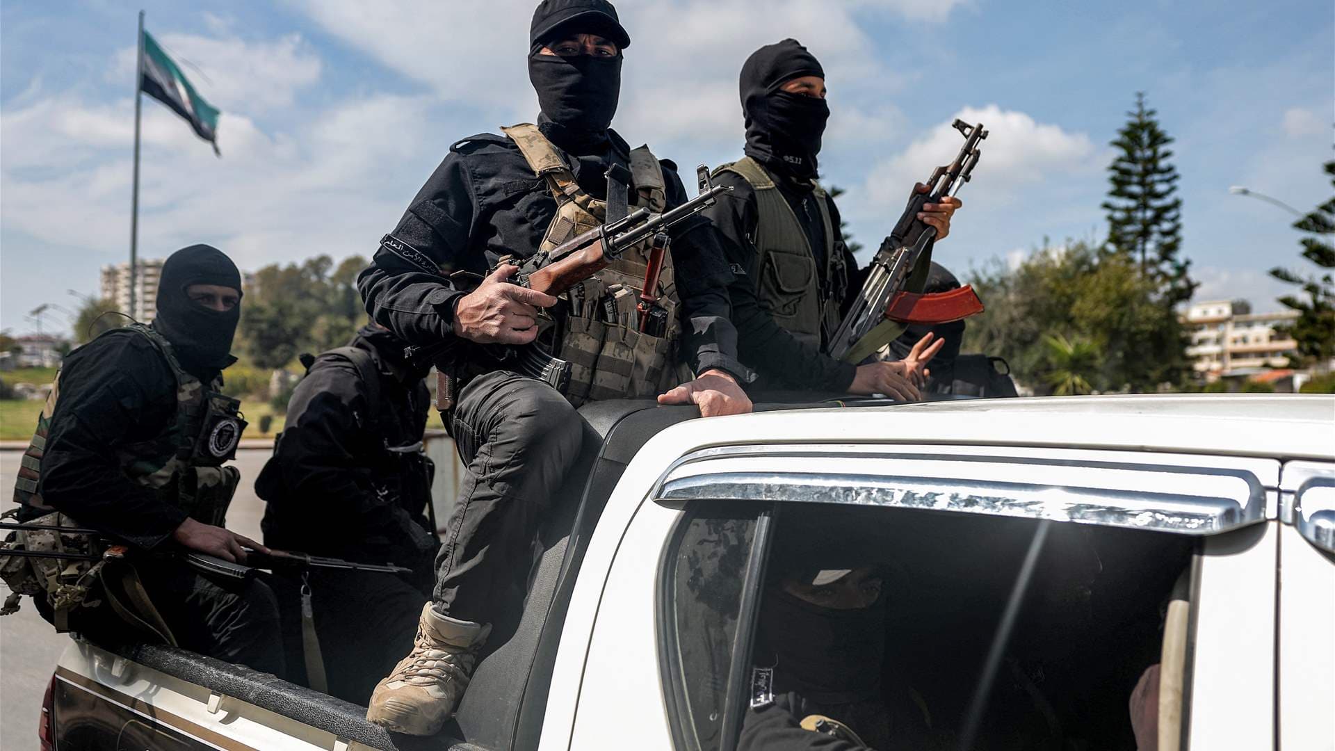 تواريخ الادعاء على 14 لبنانيا بتخطيط هجمات