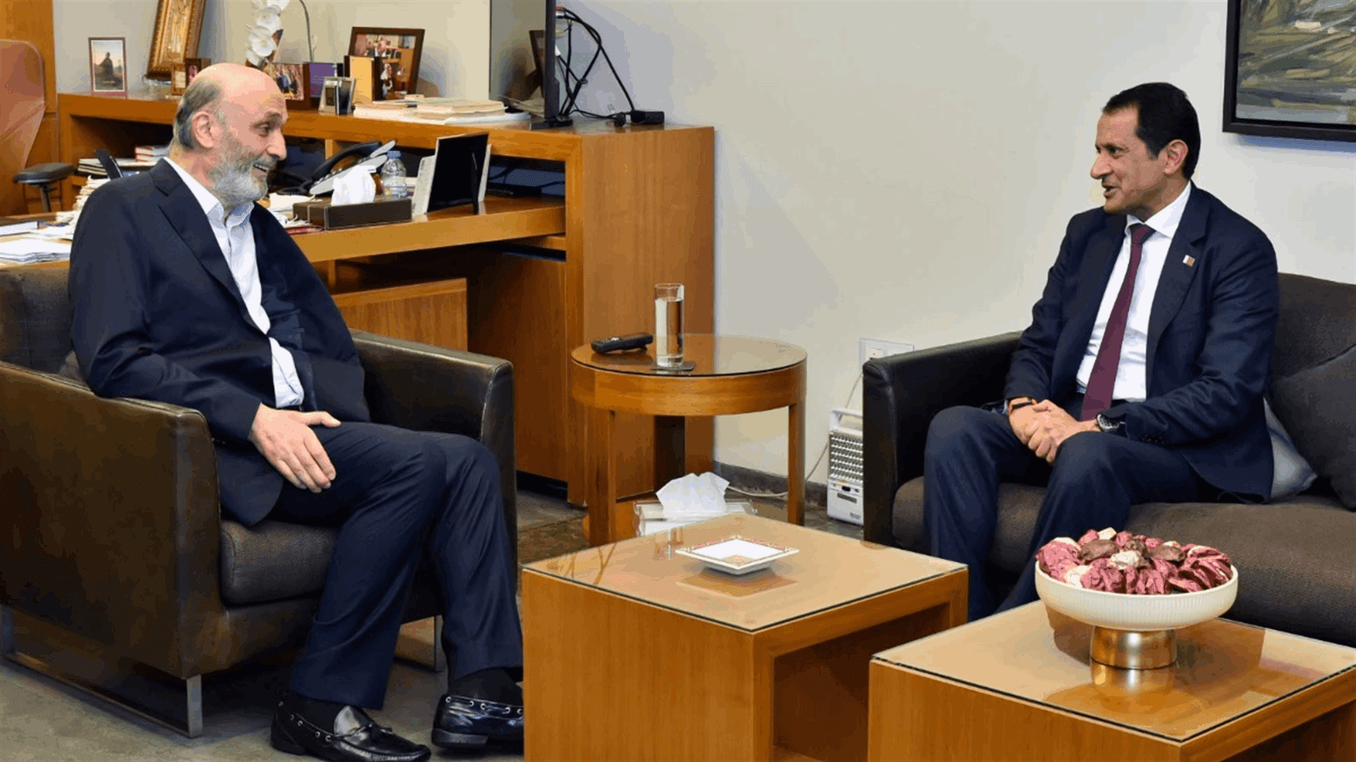 Jumblatt reviews regional issues with Qatari envoy