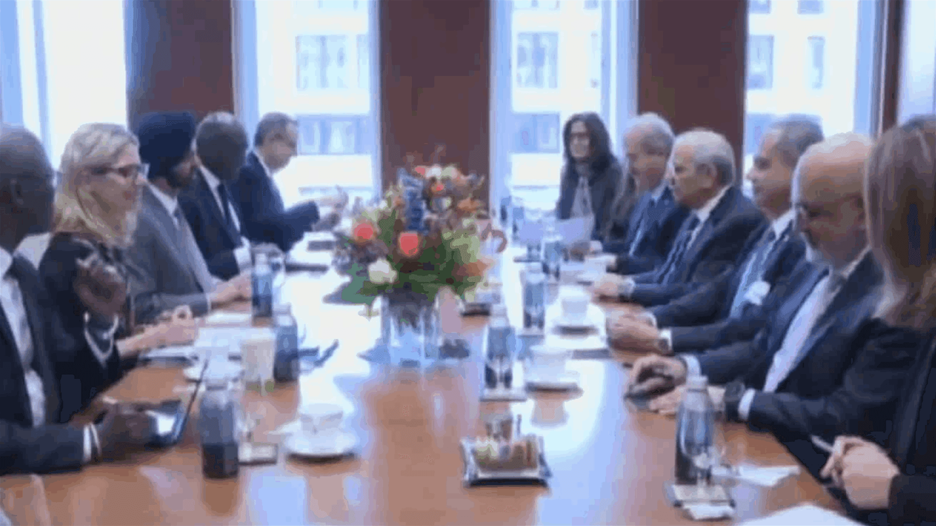 President questions Bank Law Article 3