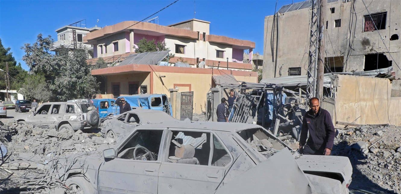 Citizens take measures fears of war