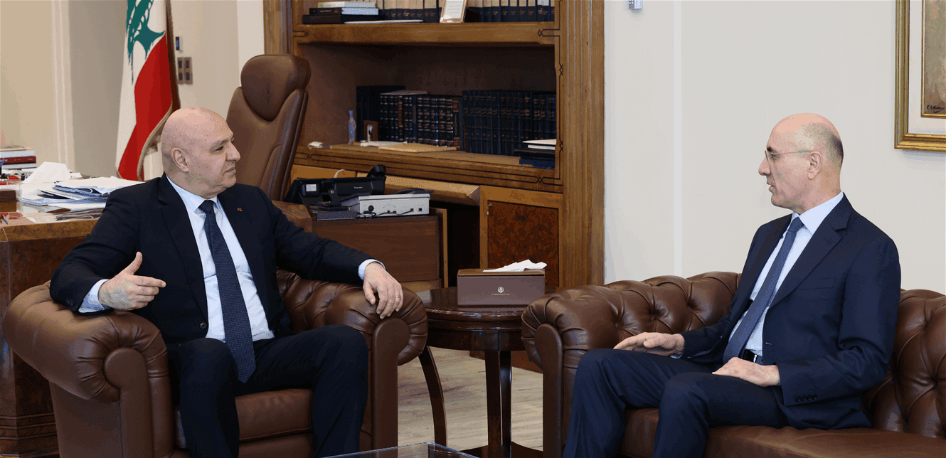 Al-Hajar in Baabda backs Aoun