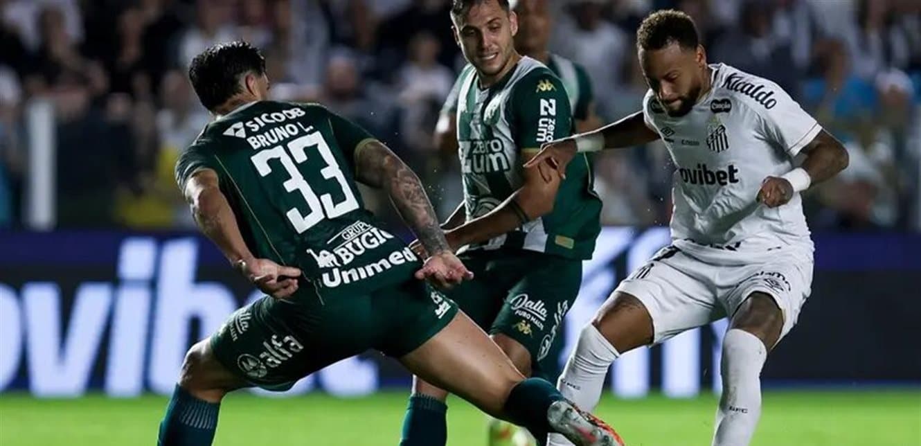 Neymar's criticism causes controversy in Brazil