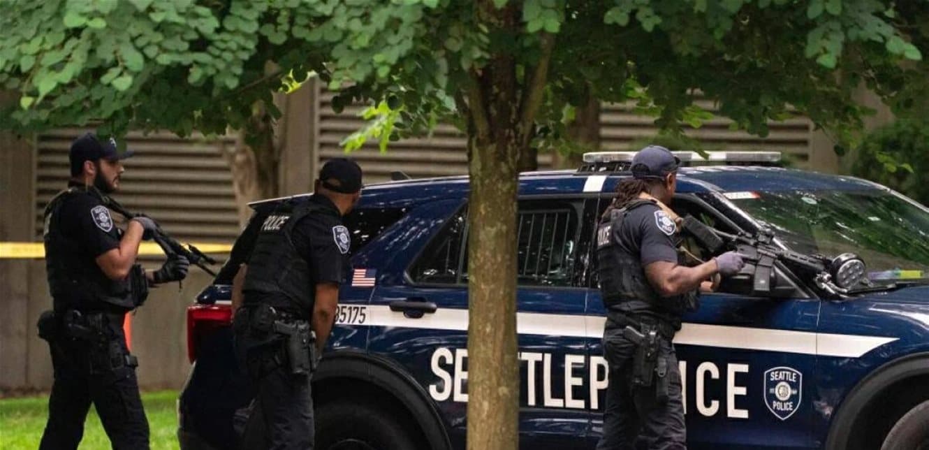 Seattle shooting leaves 2 dead, 4 hurt