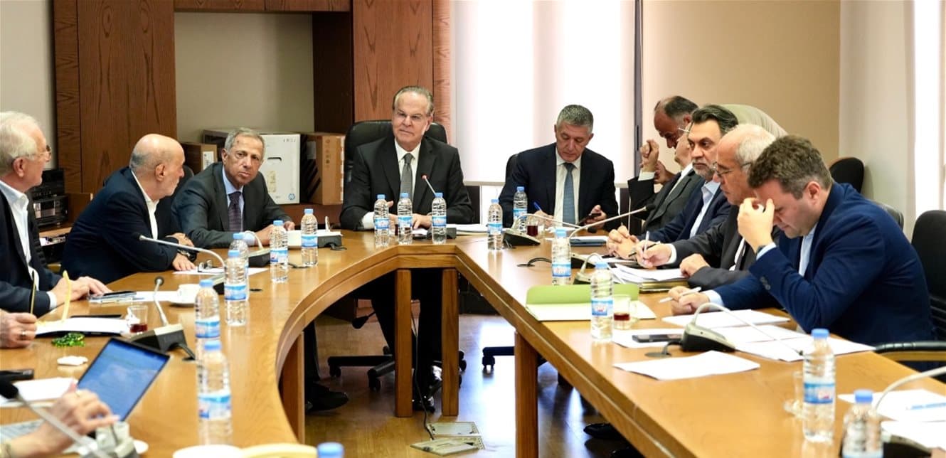 Court committee approves law change